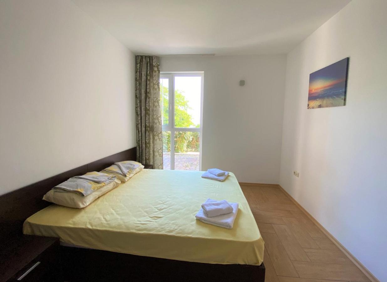 Panorama Kabakum Apartments - Free Parking Golden Sands Esterno foto