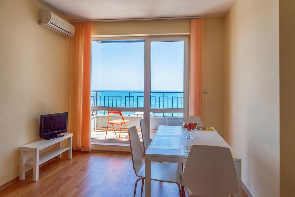 Panorama Kabakum Apartments - Free Parking Golden Sands Esterno foto