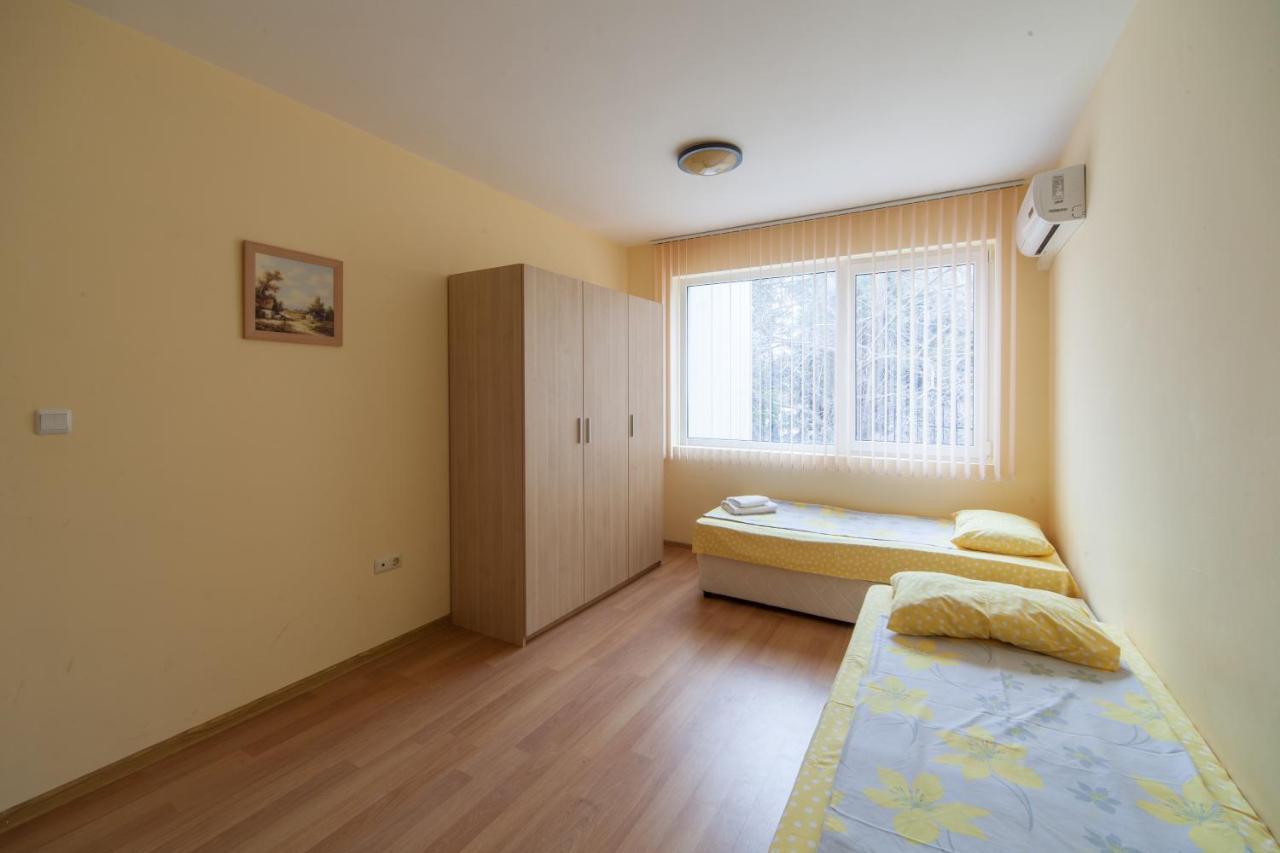 Panorama Kabakum Apartments - Free Parking Golden Sands Esterno foto