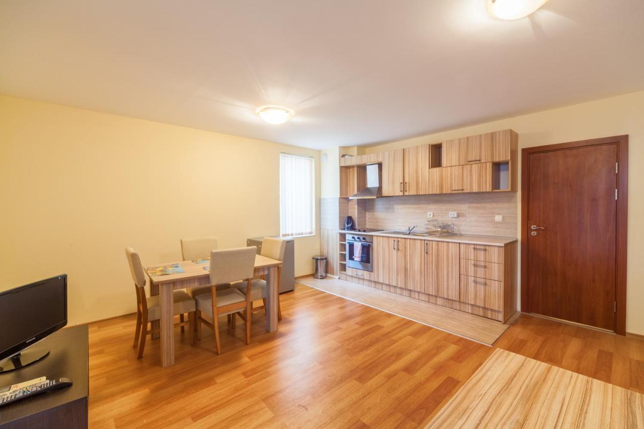 Panorama Kabakum Apartments - Free Parking Golden Sands Esterno foto