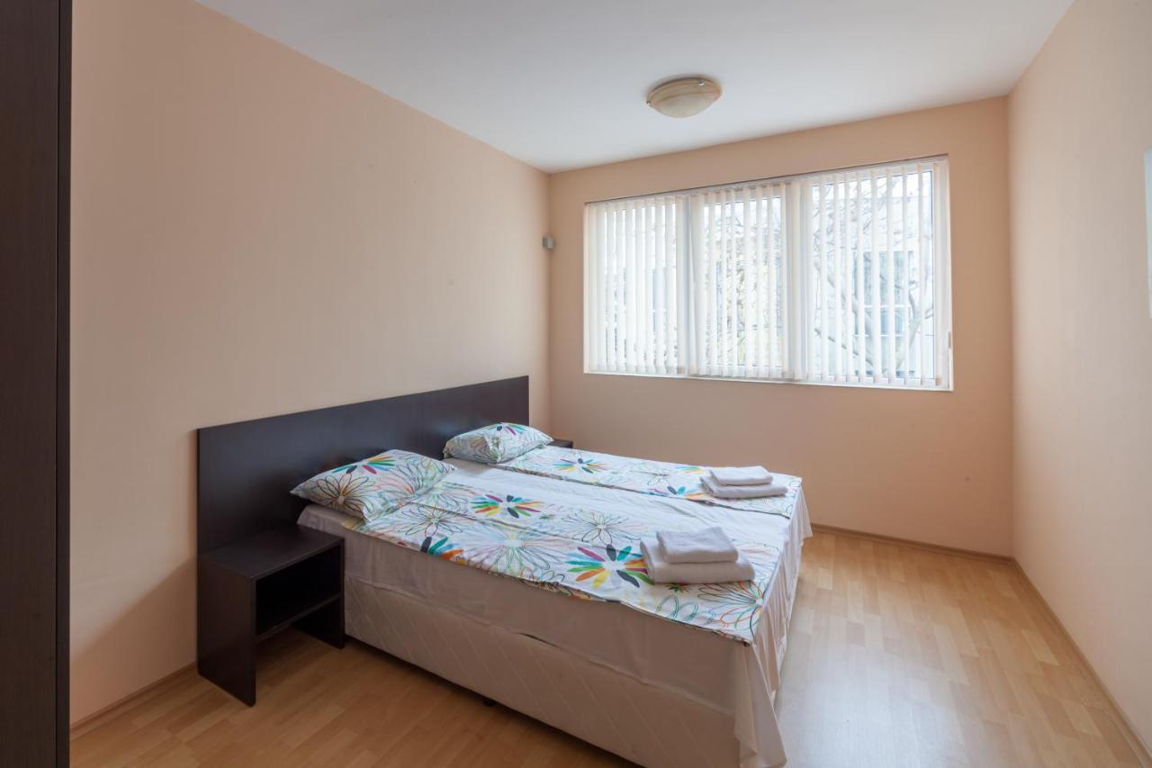 Panorama Kabakum Apartments - Free Parking Golden Sands Esterno foto