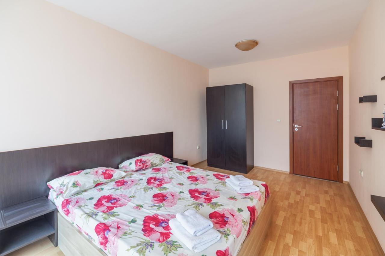 Panorama Kabakum Apartments - Free Parking Golden Sands Esterno foto