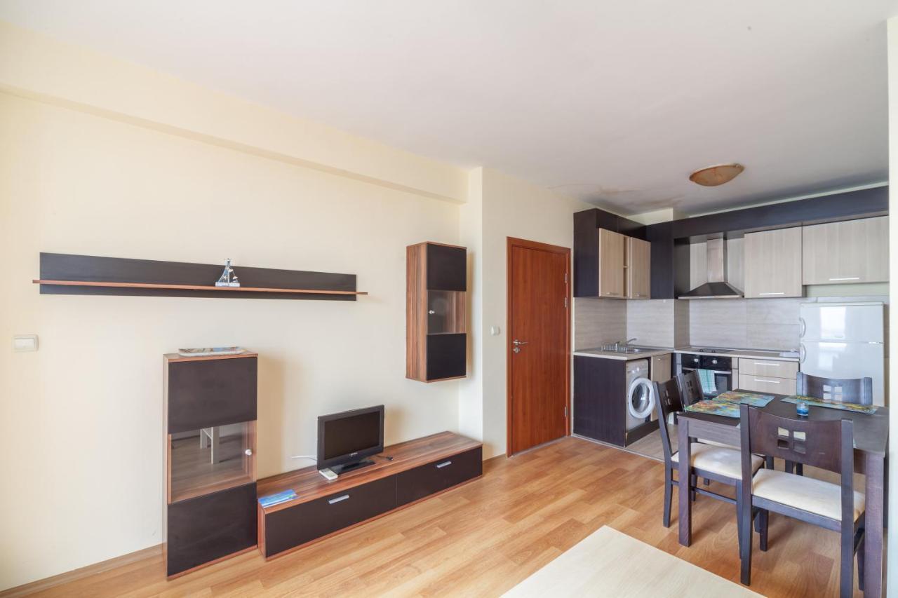 Panorama Kabakum Apartments - Free Parking Golden Sands Esterno foto