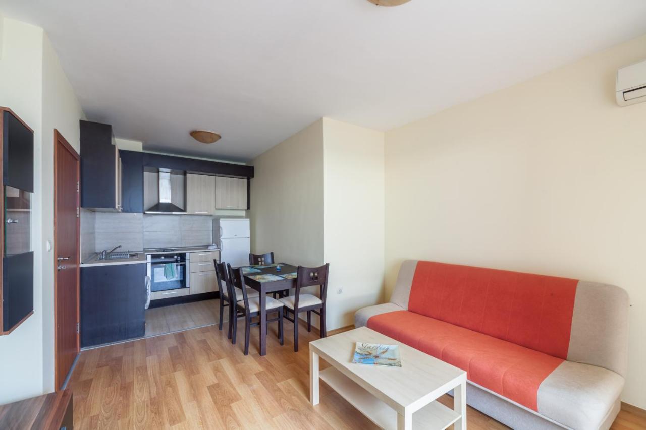 Panorama Kabakum Apartments - Free Parking Golden Sands Esterno foto